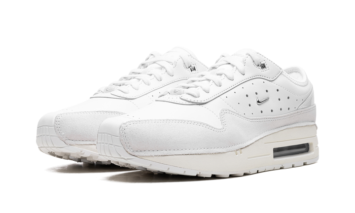 NIKE AIR MAX 1 &