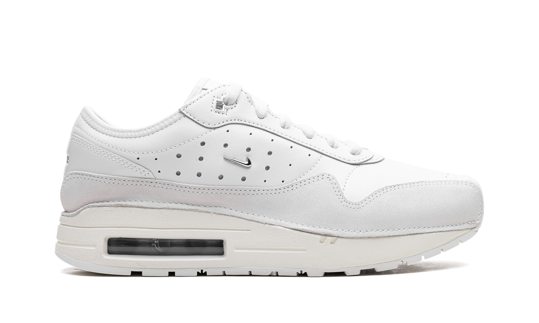 NIKE AIR MAX 1 &