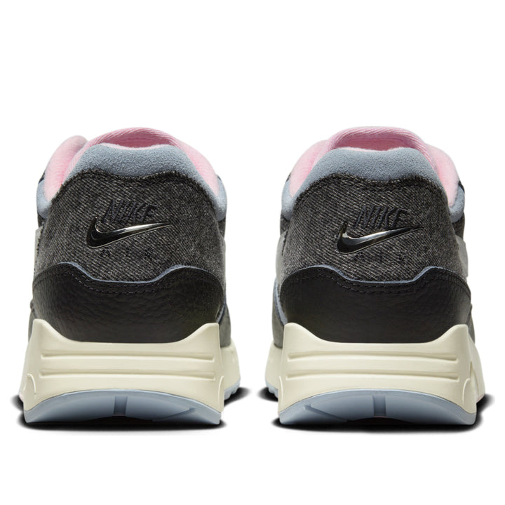 NIKE AIR MAX 1 &