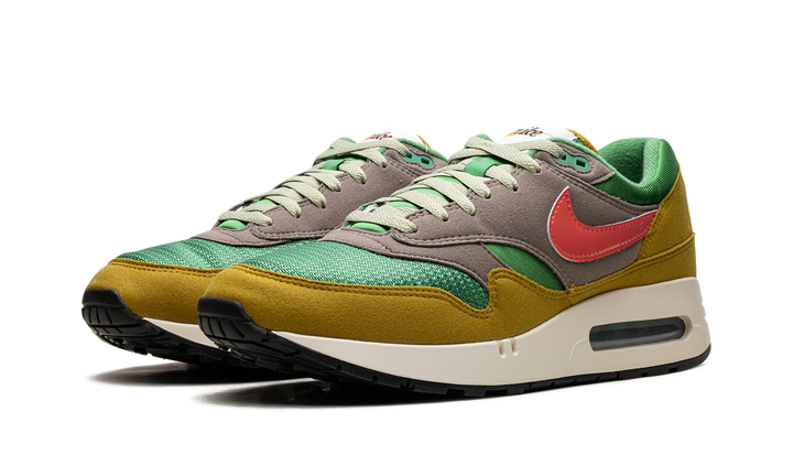 NIKE AIR MAX 1 &