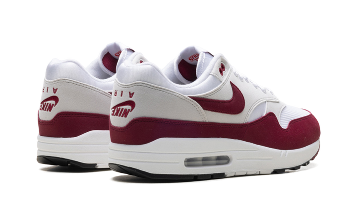 NIKE AIR MAX 1 &