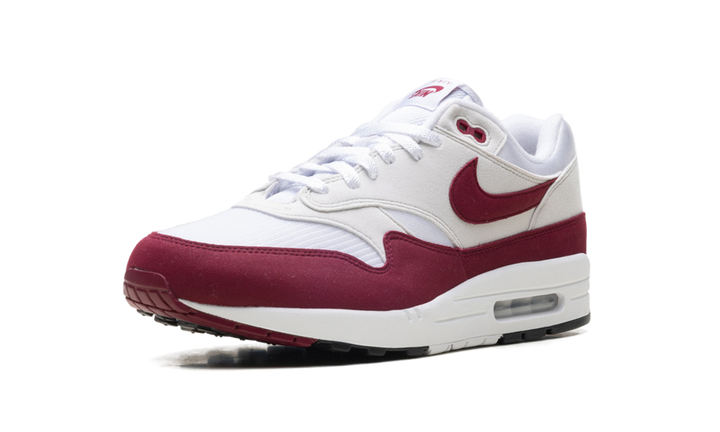 NIKE AIR MAX 1 &
