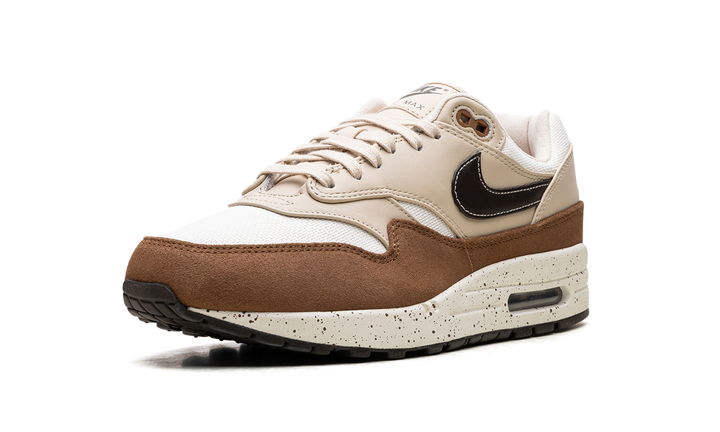 NIKE AIR MAX 1 &