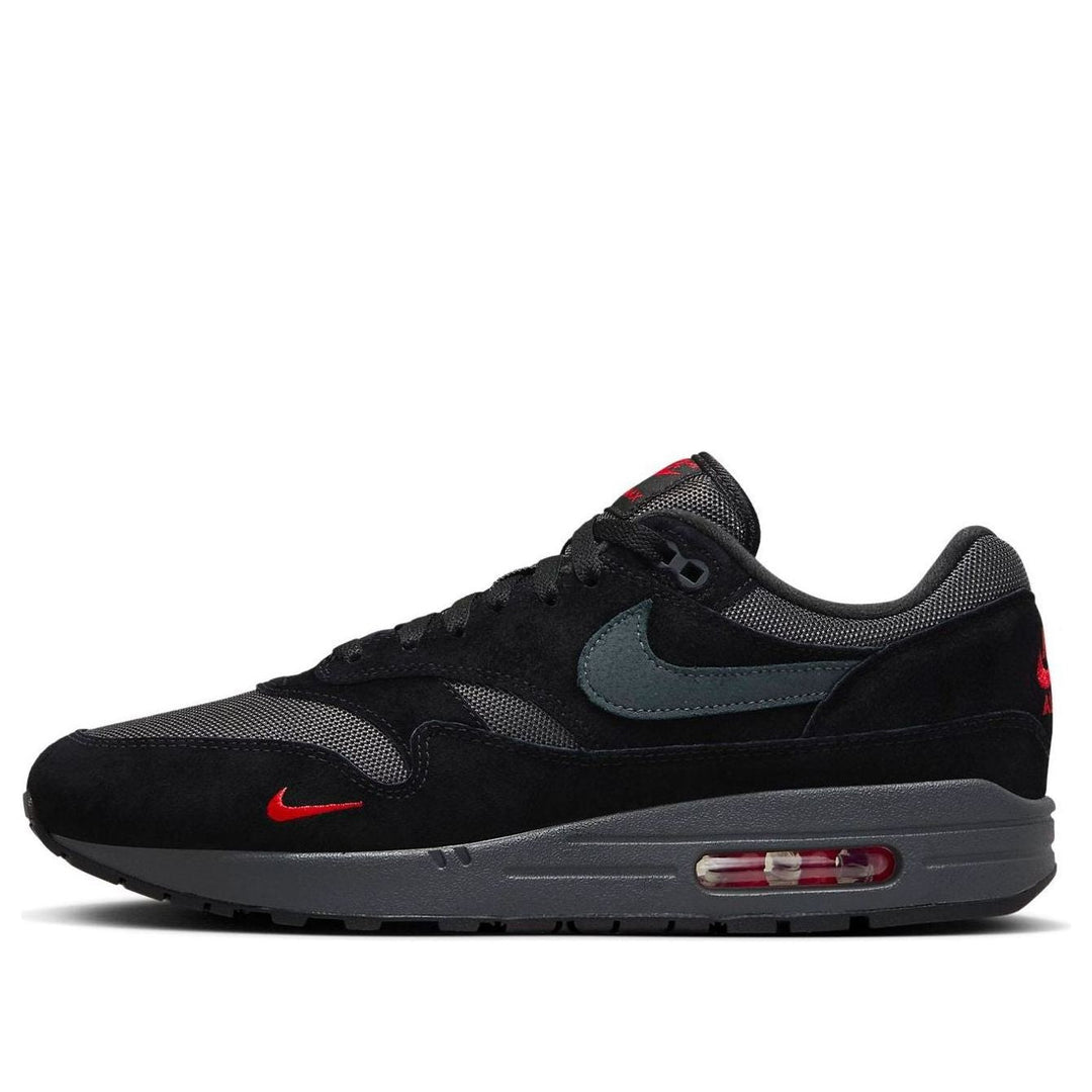 NIKE AIR MAX 1 BRED