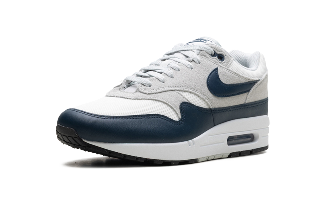 NIKE AIR MAX 1 ESSENTIAL SUMMIT WHITE ARMORY NAVY
