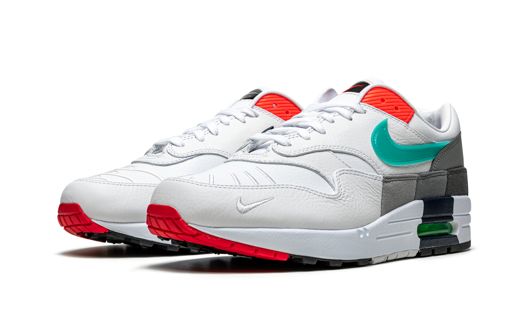 NIKE AIR MAX 1 EVOLUTION OF ICONS