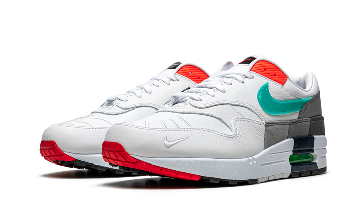 NIKE AIR MAX 1 EVOLUTION OF ICONS