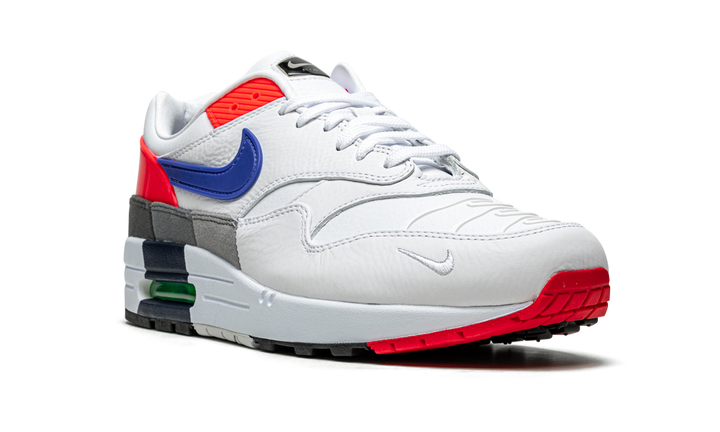 NIKE AIR MAX 1 EVOLUTION OF ICONS