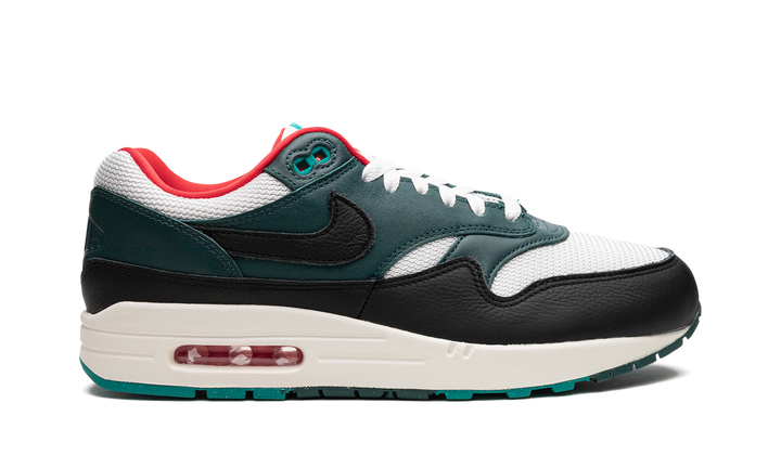 NIKE AIR MAX 1 X LEBRON LIVERPOOL