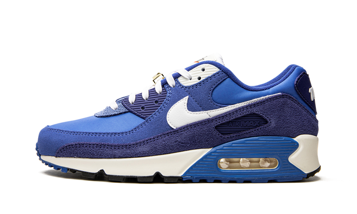NIKE AIR MAX 90 SE FIRST USE SIGNAL BLUE