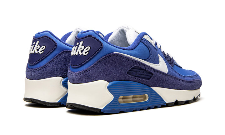 NIKE AIR MAX 90 SE FIRST USE SIGNAL BLUE
