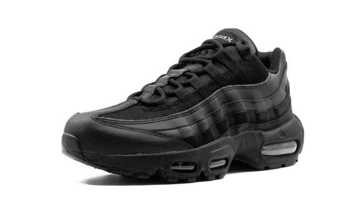 NIKE AIR MAX 95 ESSENTIAL TRIPLE BLACK