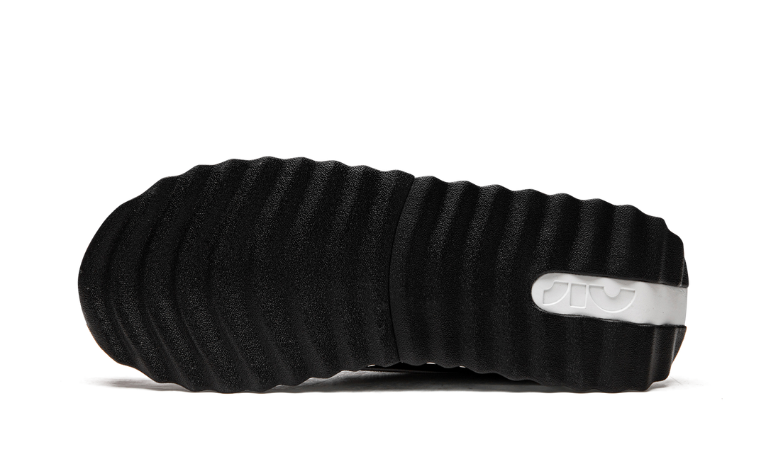 NIKE AIR MAX DAWN BLACK WHITE