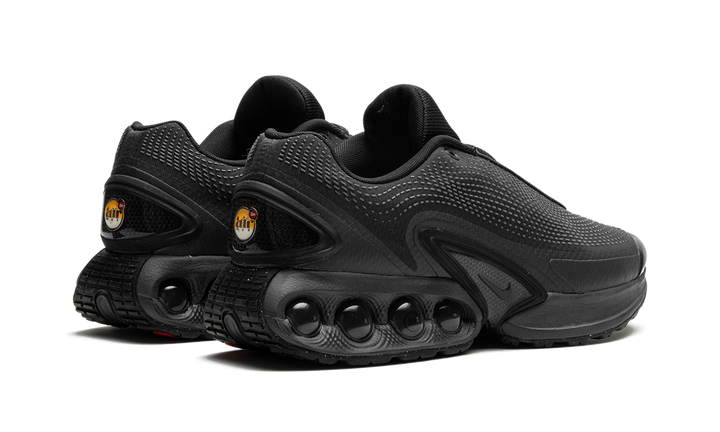 NIKE AIR MAX DN BLACK DARK SMOKE GREY