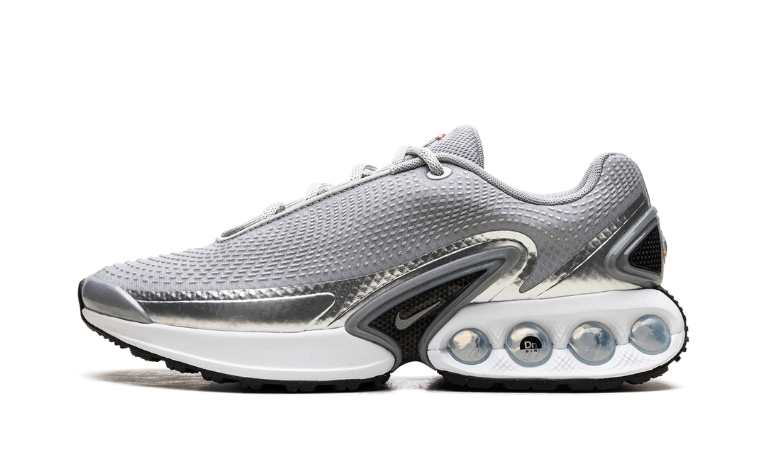NIKE AIR MAX DN METALLIC SILVER WOMENS — Stock 