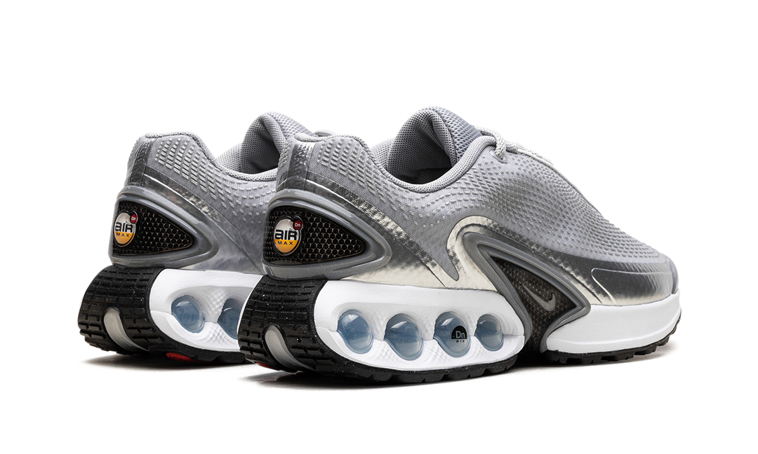 NIKE AIR MAX DN METALLIC SILVER WOMENS — Stock 