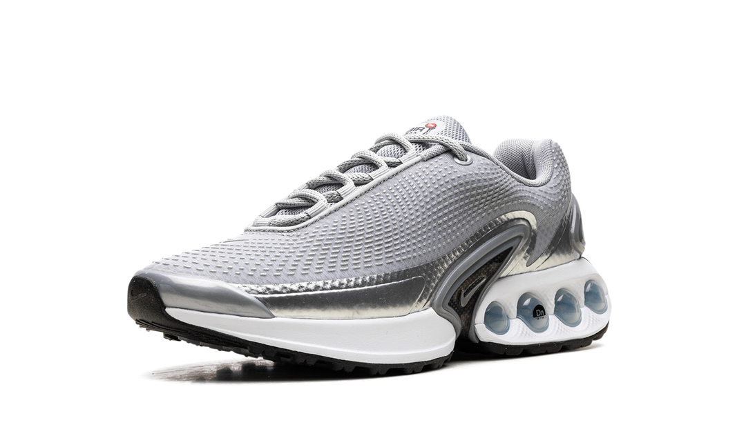NIKE AIR MAX DN METALLIC SILVER WOMENS — Stock 