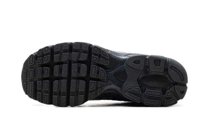 NIKE AIR MAX MOTO 2K BLACK METALLIC SILVER WOMENS
