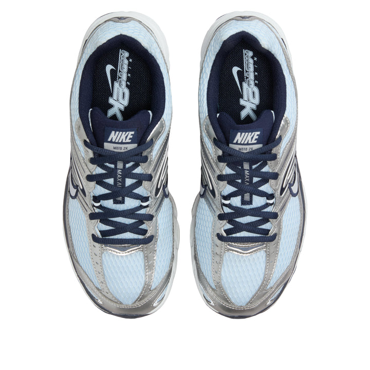 NIKE AIR MAX MOTO 2K CELESTINE BLUE METALLIC SILVER WOMENS