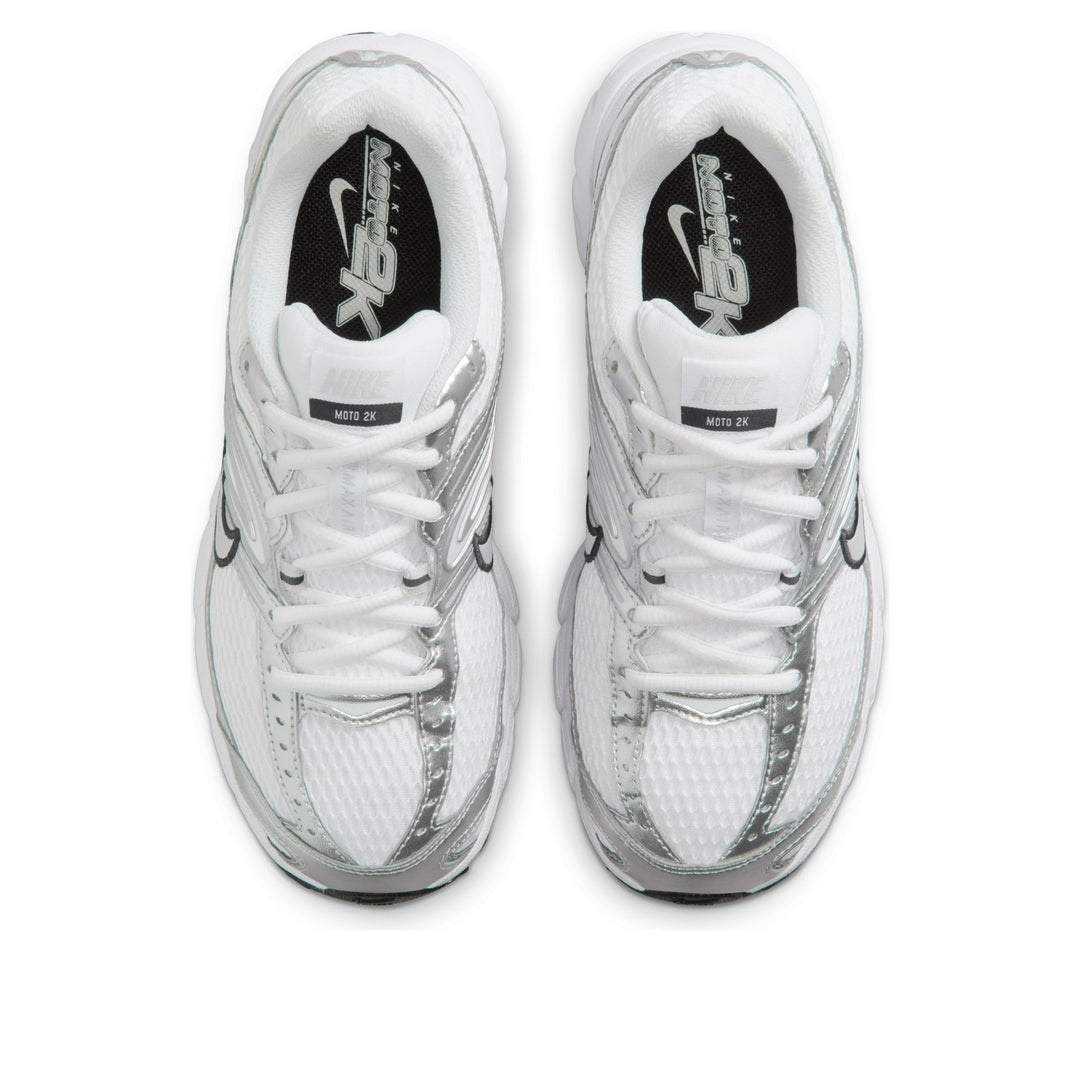 NIKE AIR MAX MOTO 2K WHITE BLACK WOMENS — Stock 