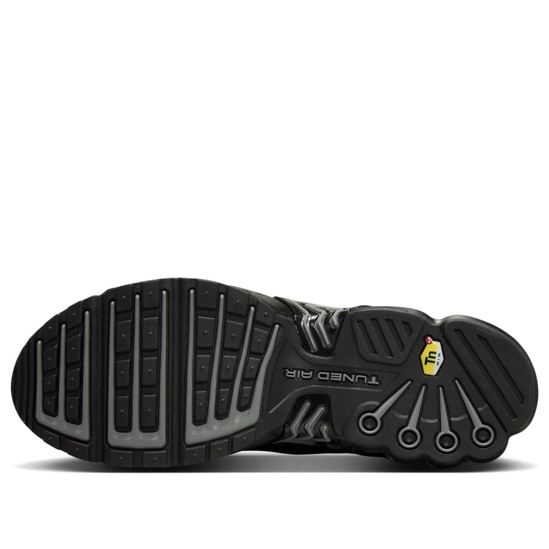 NIKE AIR MAX PLUS 3 BLACK SMOKE GREY