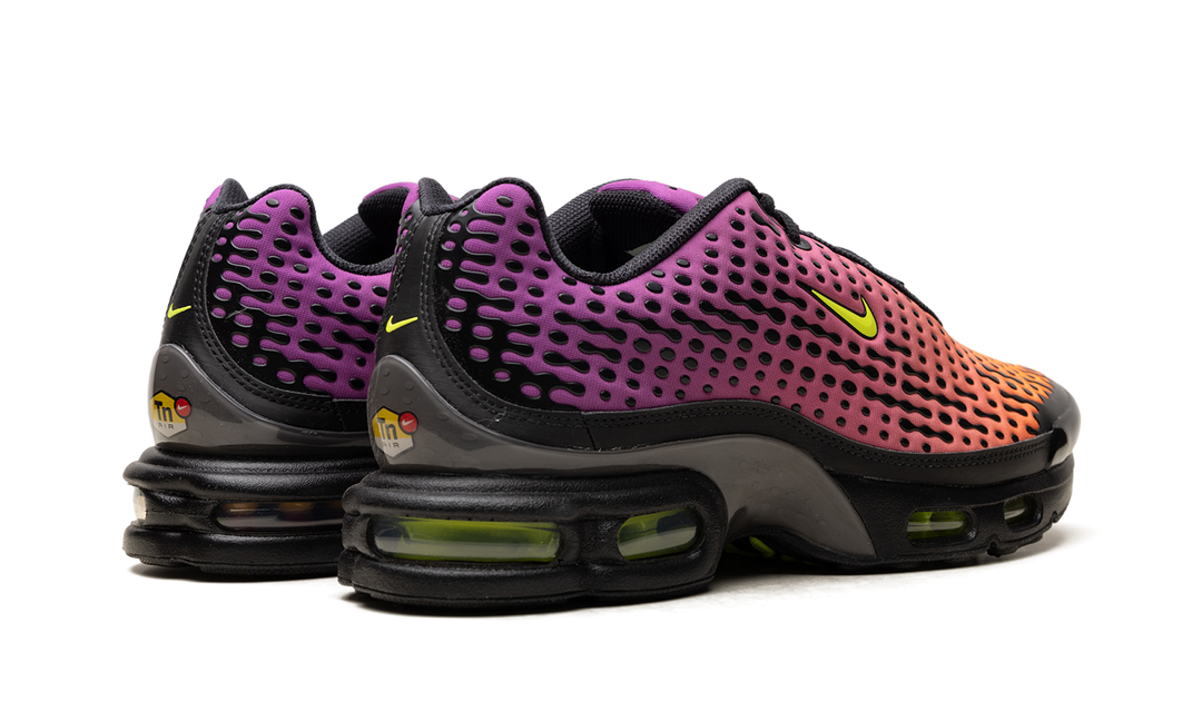 NIKE AIR MAX PLUS 7 DUSK