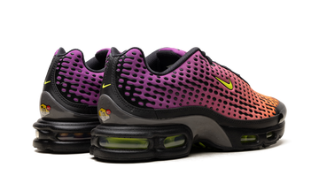 NIKE AIR MAX PLUS 7 DUSK — Stock