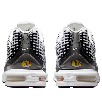 NIKE AIR MAX PLUS 7 WHITE BLACK — Stock