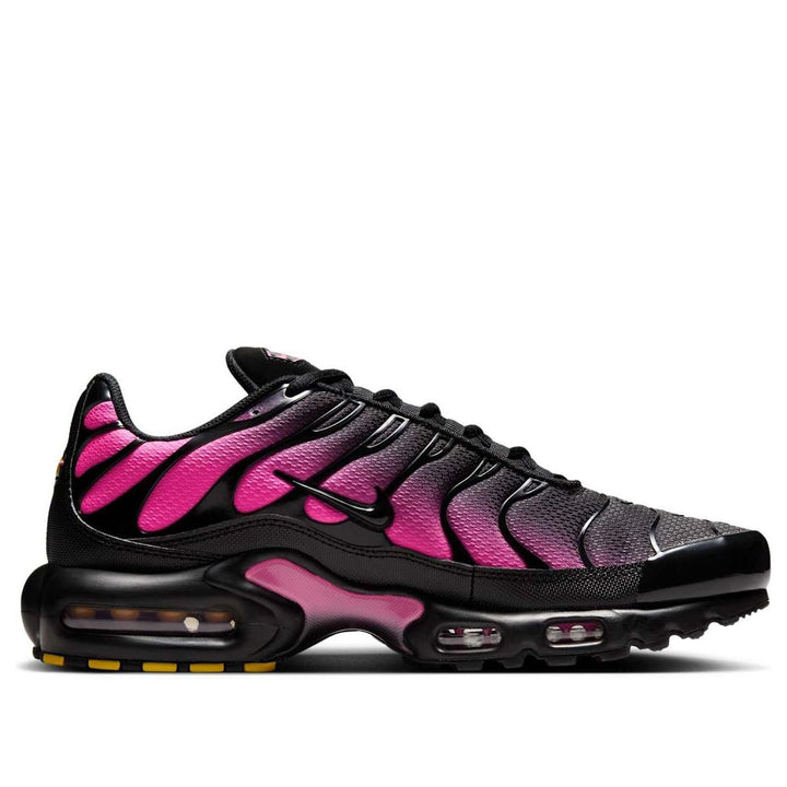 NIKE AIR MAX PLUS BLACK HYPER PINK