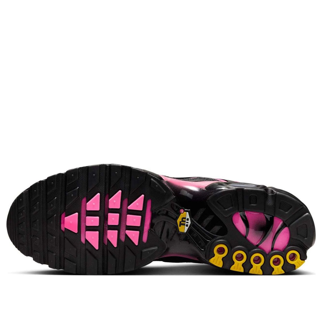 NIKE AIR MAX PLUS BLACK HYPER PINK