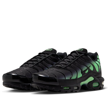 NIKE AIR MAX PLUS BLACK ILLUSION GREEN — Stock