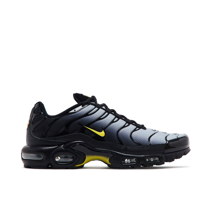 NIKE AIR MAX PLUS BLACK OPTI YELLOW