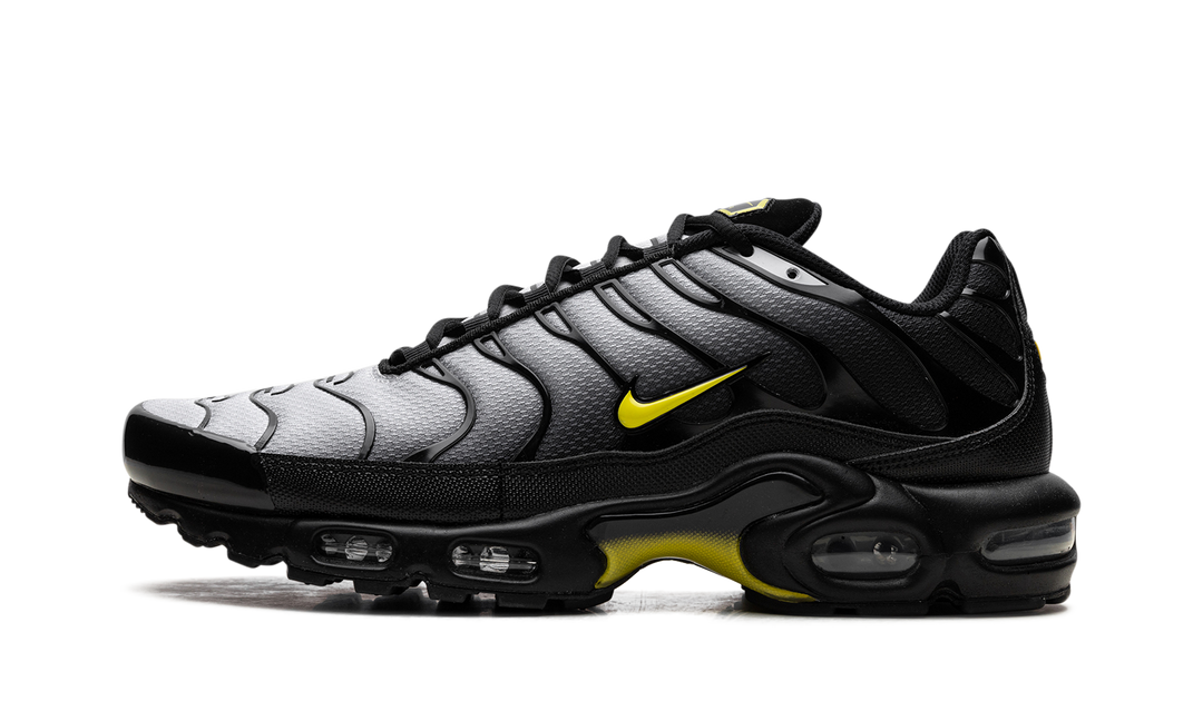 NIKE AIR MAX PLUS BLACK OPTI YELLOW