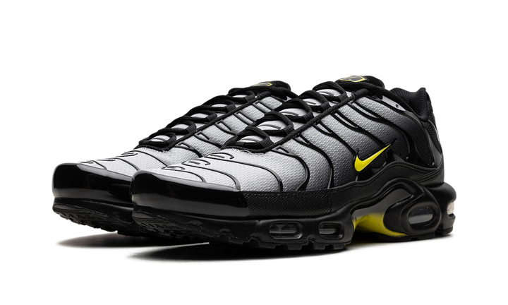 NIKE AIR MAX PLUS BLACK OPTI YELLOW