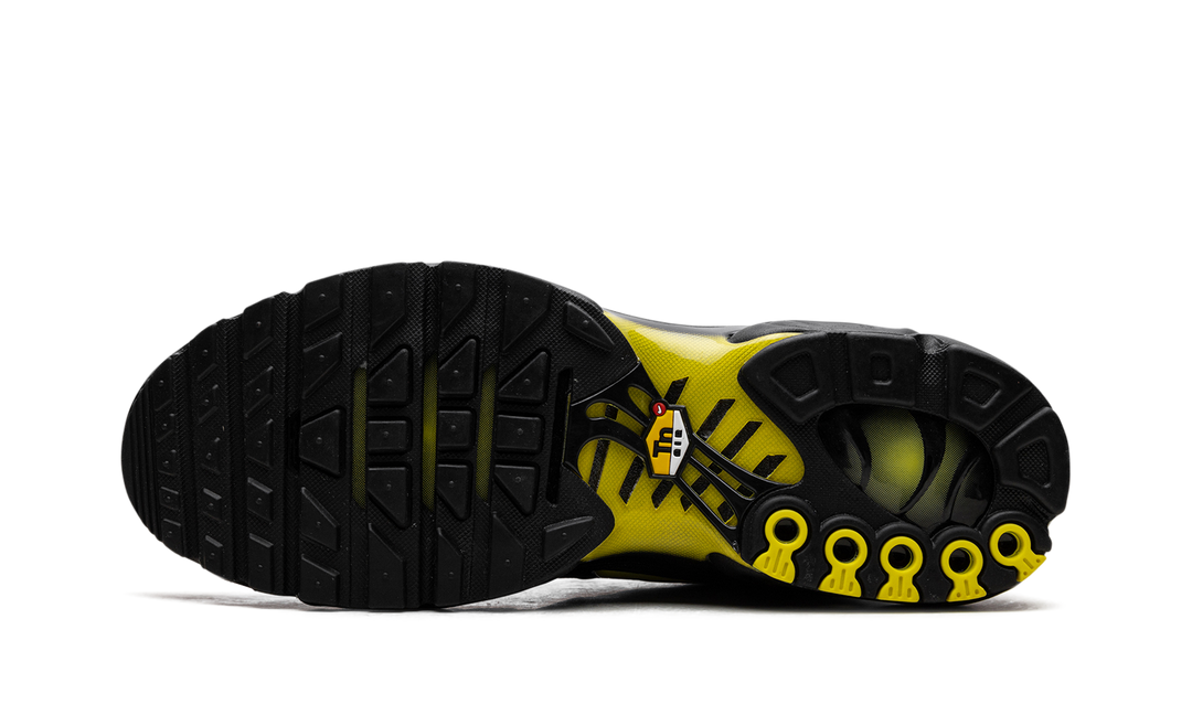 NIKE AIR MAX PLUS BLACK OPTI YELLOW