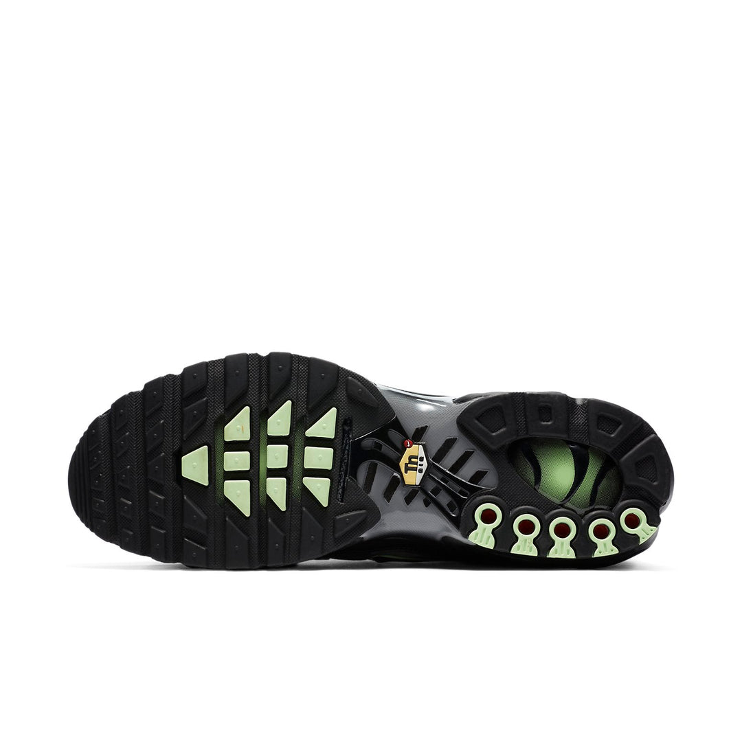 NIKE AIR MAX PLUS BLACK PARTICLE GREY VAPOUR GREEN