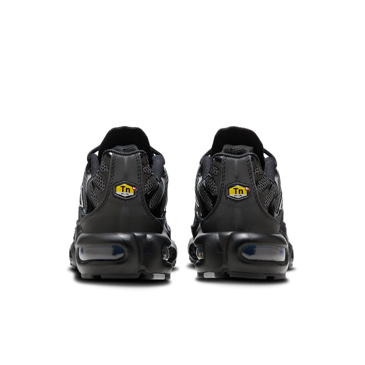 NIKE AIR MAX PLUS BLACK SUEDE SILVER WOMENS