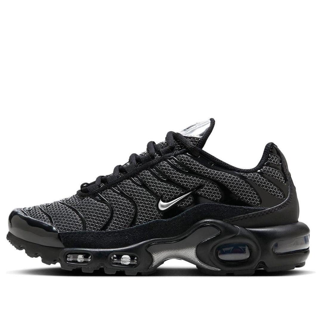 NIKE AIR MAX PLUS BLACK SUEDE SILVER WOMENS