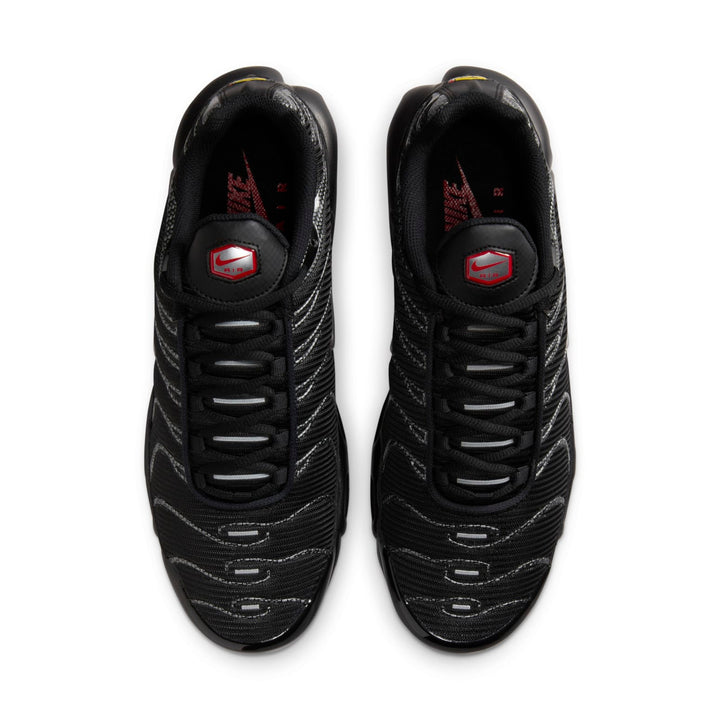 NIKE AIR MAX PLUS BLACK UNIVERSITY RED METALLIC SILVER