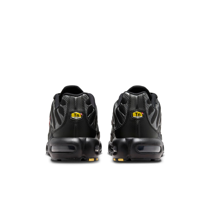 NIKE AIR MAX PLUS BLACK UNIVERSITY RED METALLIC SILVER