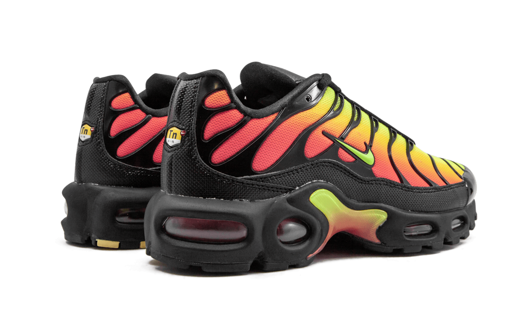 NIKE AIR MAX PLUS BLACK VOLT SOLAR RED (WOMEN&