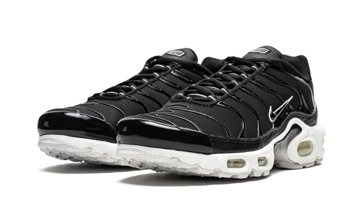NIKE AIR MAX PLUS BLACK WOMENS