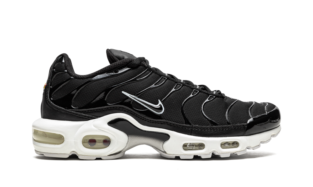 NIKE AIR MAX PLUS BLACK WOMENS