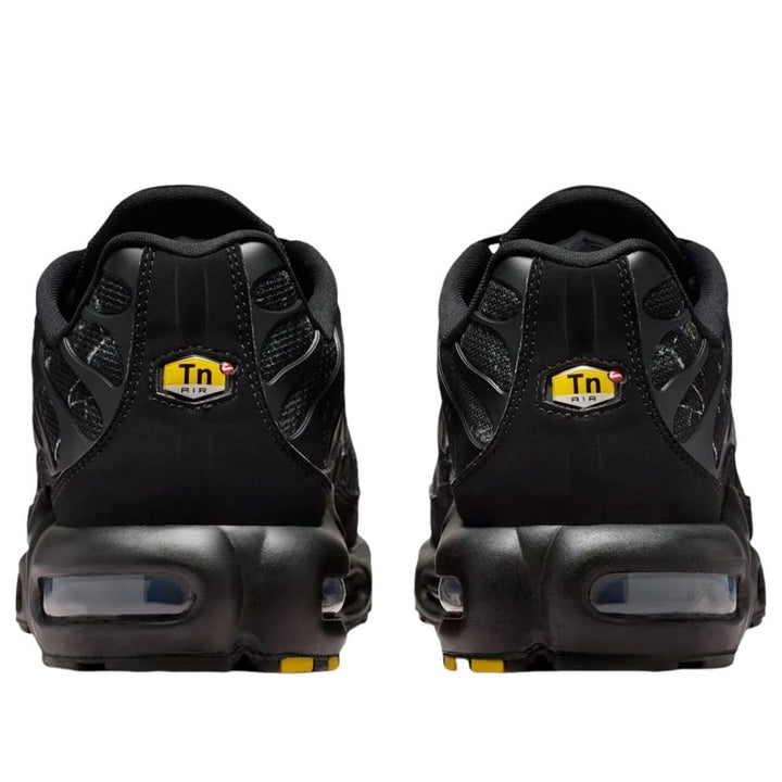 NIKE AIR MAX PLUS BLACK WOOD CAMO
