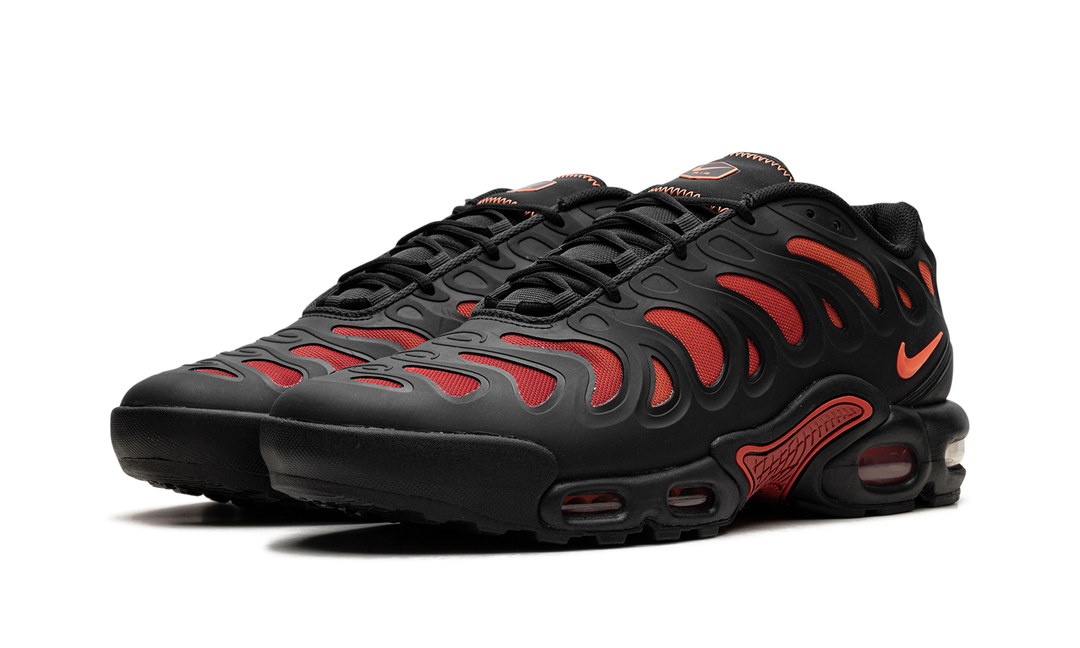 NIKE AIR MAX PLUS DRIFT BLACK DRAGON RED