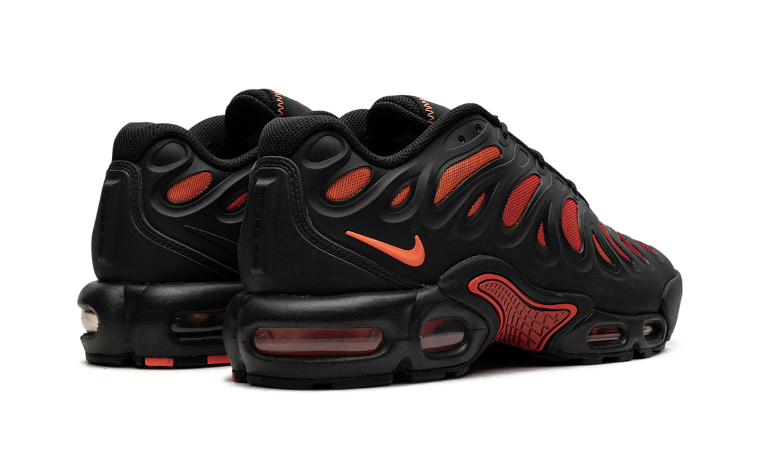 NIKE AIR MAX PLUS DRIFT BLACK DRAGON RED