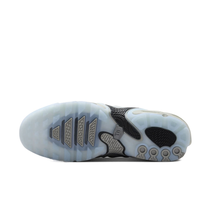 NIKE AIR MAX PLUS DRIFT LIGHT SMOKE GREY