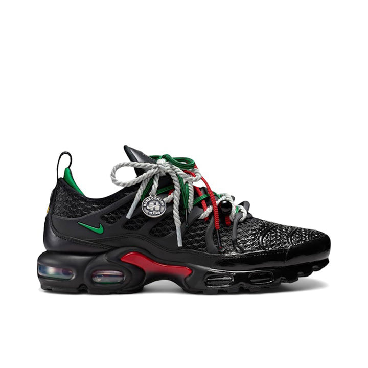 NIKE AIR MAX PLUS HOMECOMING BLACK