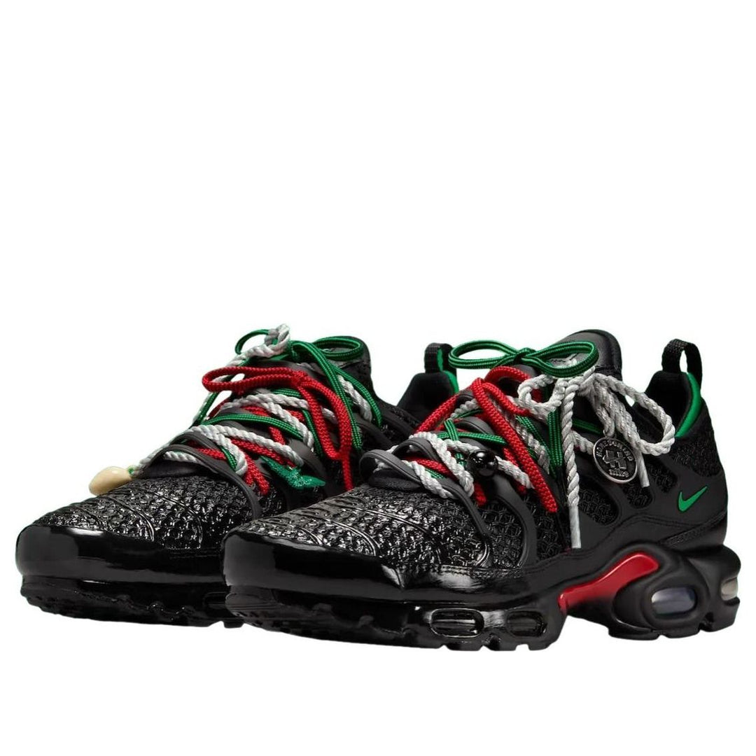 NIKE AIR MAX PLUS HOMECOMING BLACK