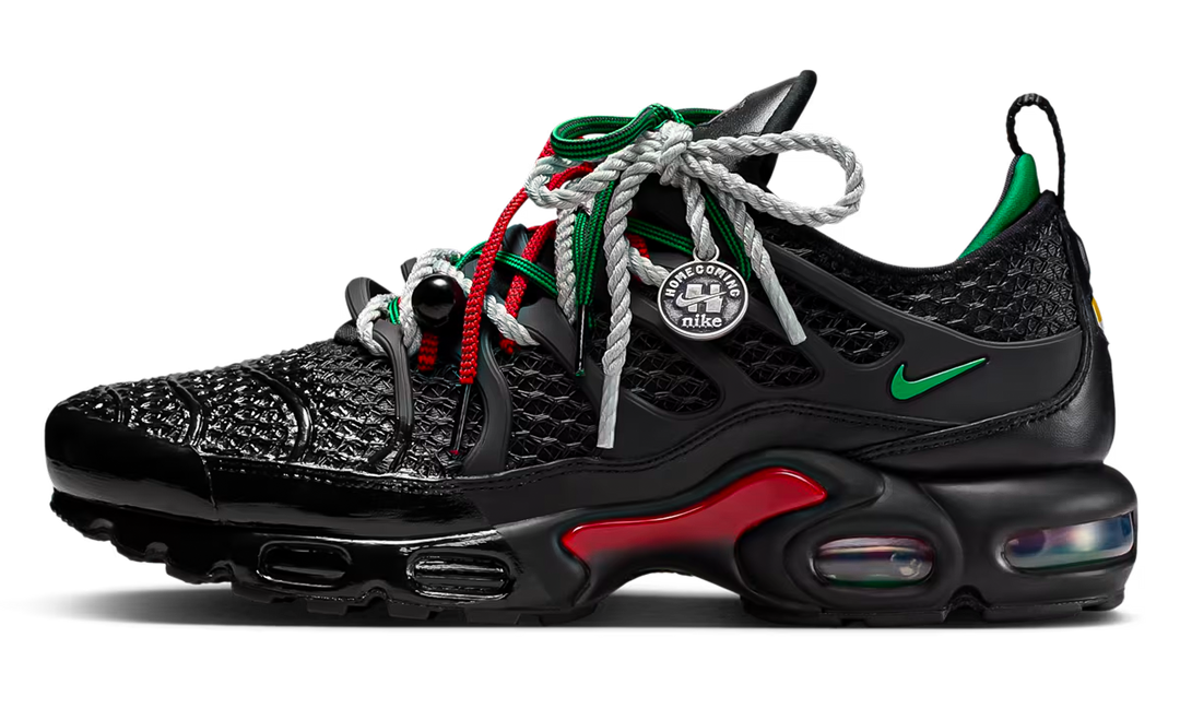 NIKE AIR MAX PLUS HOMECOMING BLACK